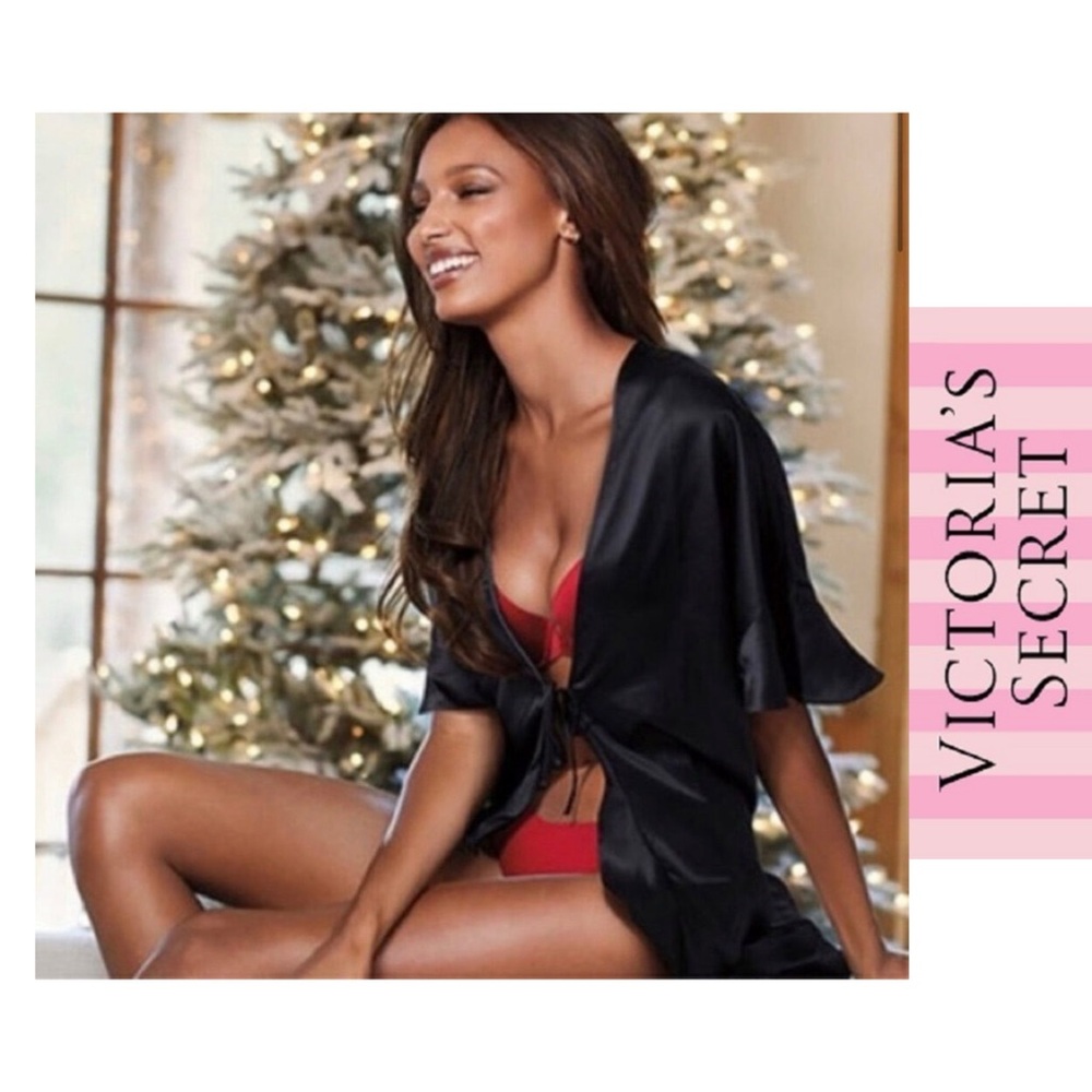 Victoria’s Secret‎ Black Silk Robe w/ Tie - 6125